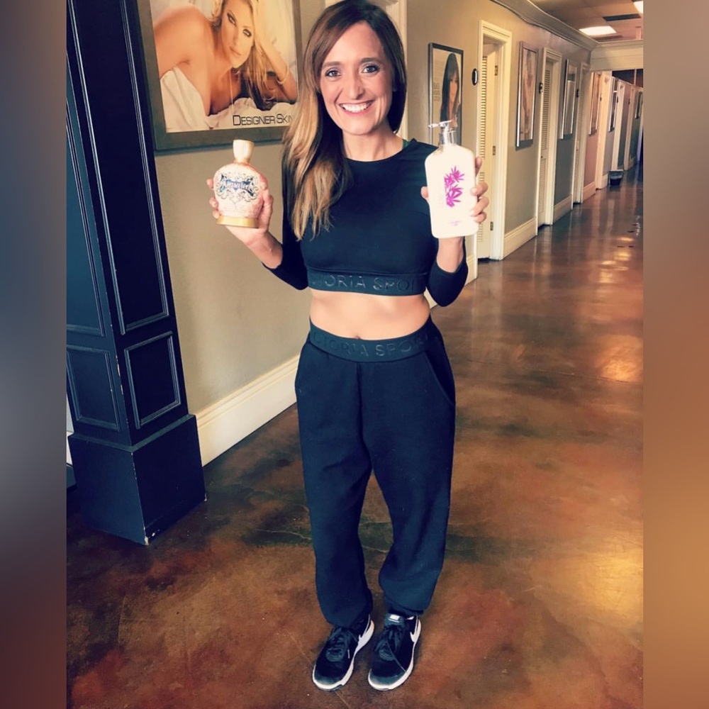 Gently used Victoria Secret sport crop top